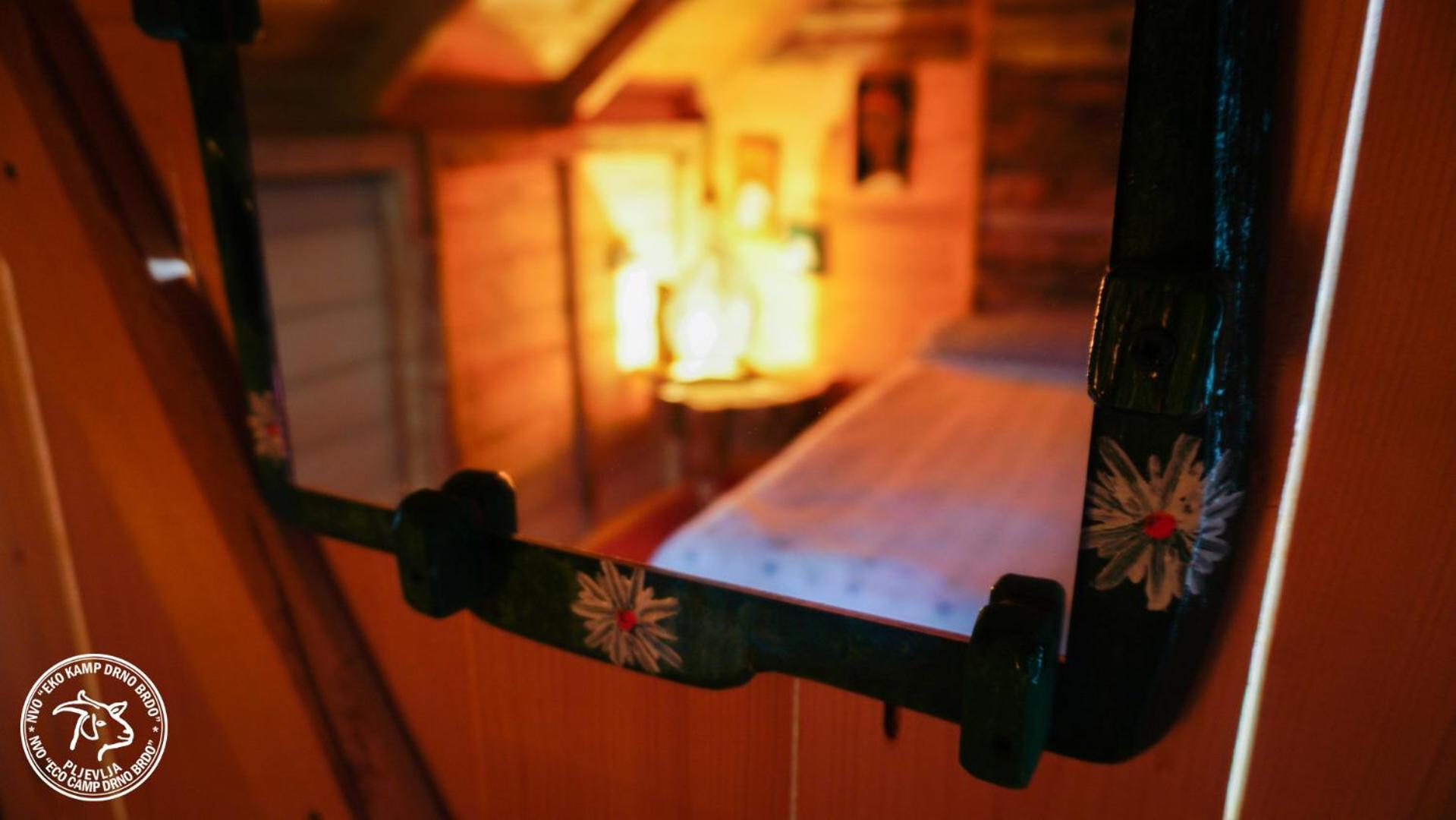 Eco Camp Drno Brdo Villa Kosanica ภายนอก รูปภาพ